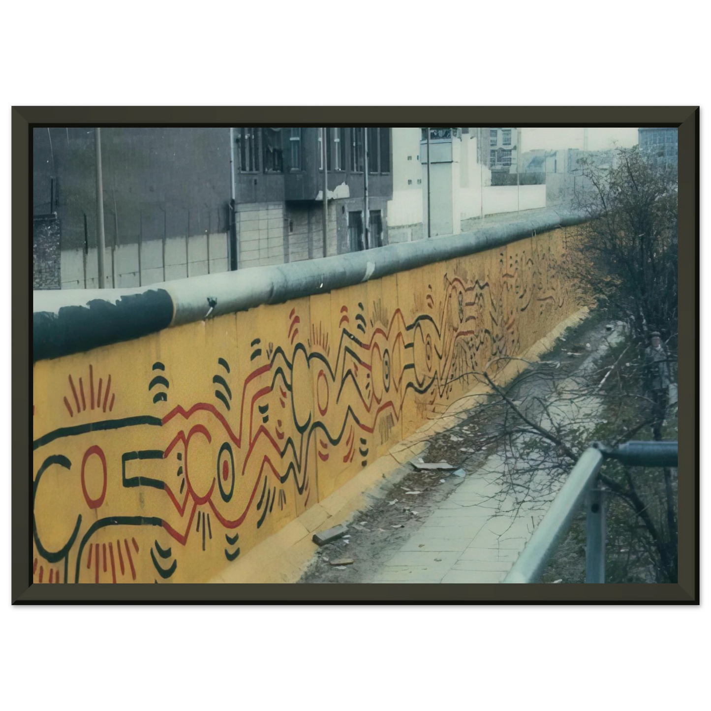 Keith Haring BERLIN MURAL 1986 Framed Art Print - Aluminum Frame - 60x80 cm / 24x32 inches