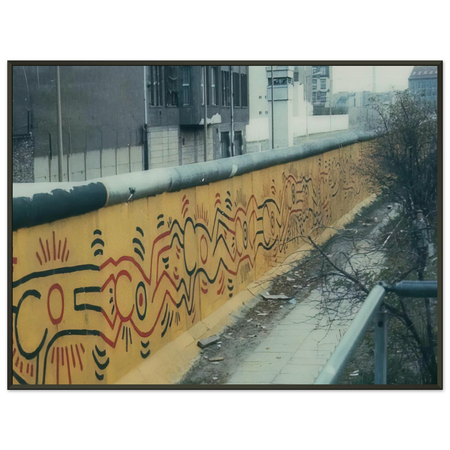 Keith Haring BERLIN MURAL 1986 Framed Art Print - Aluminum Frame - 40x50 cm / 16x20 inches