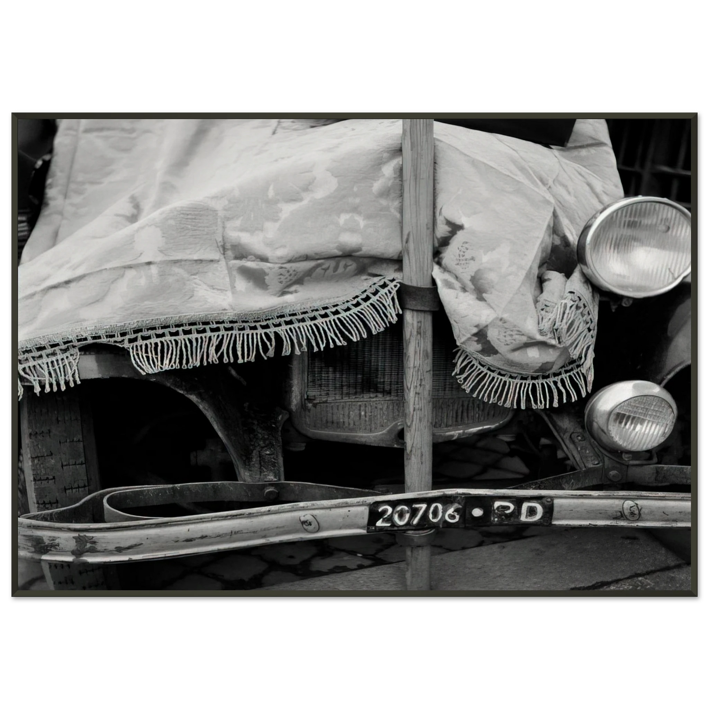 Robert Rauschenberg ROME FLEA MARKET V 1952 Framed Art Print - Aluminum Frame - 21x29.7 cm / 8x12"